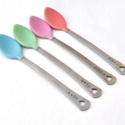 Personalized Baby Spoon SET OF FOUR (4) baby shower gift, new mom, baby feeding pastel, baby name spoons
